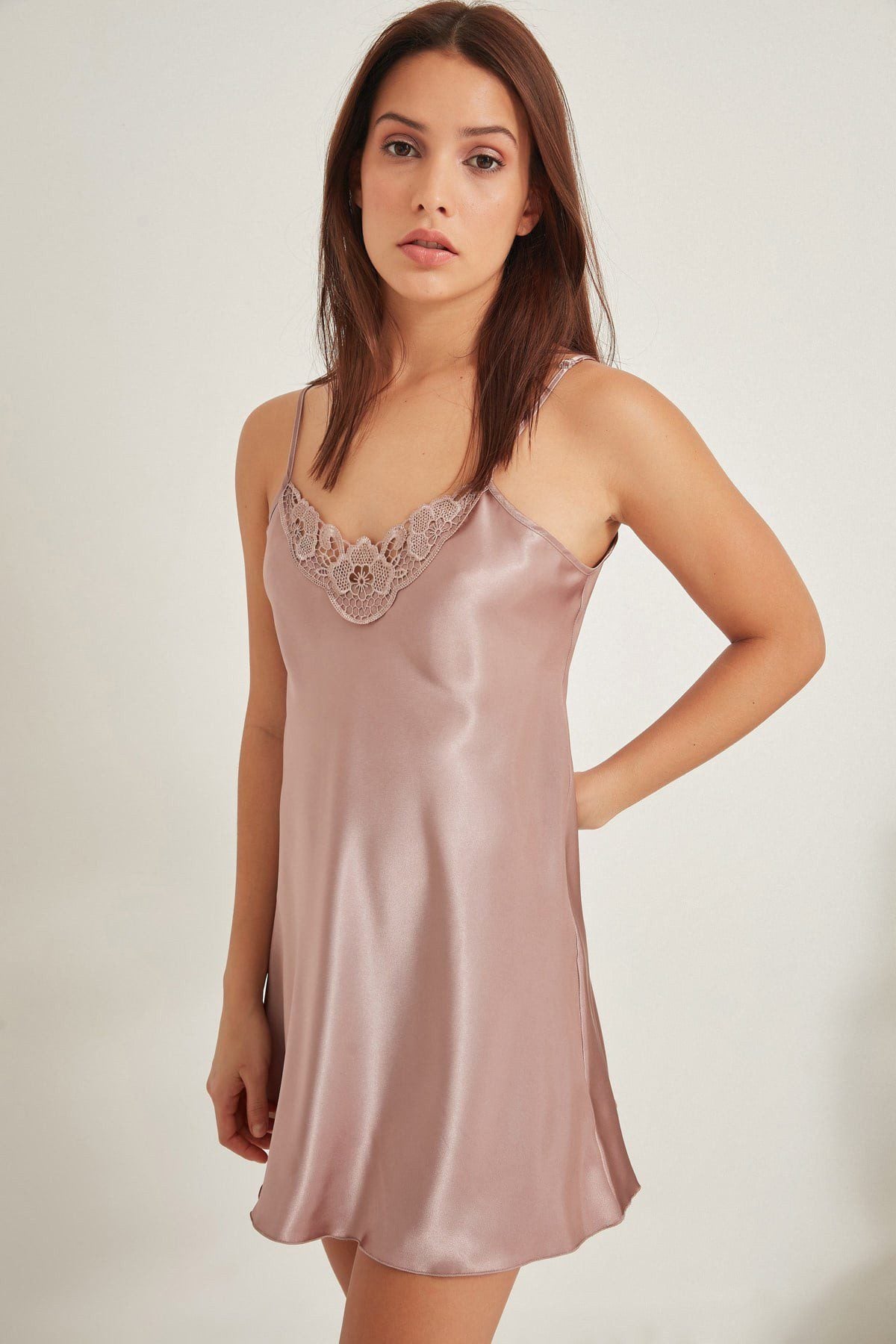 Damen Satin-Nachthemd