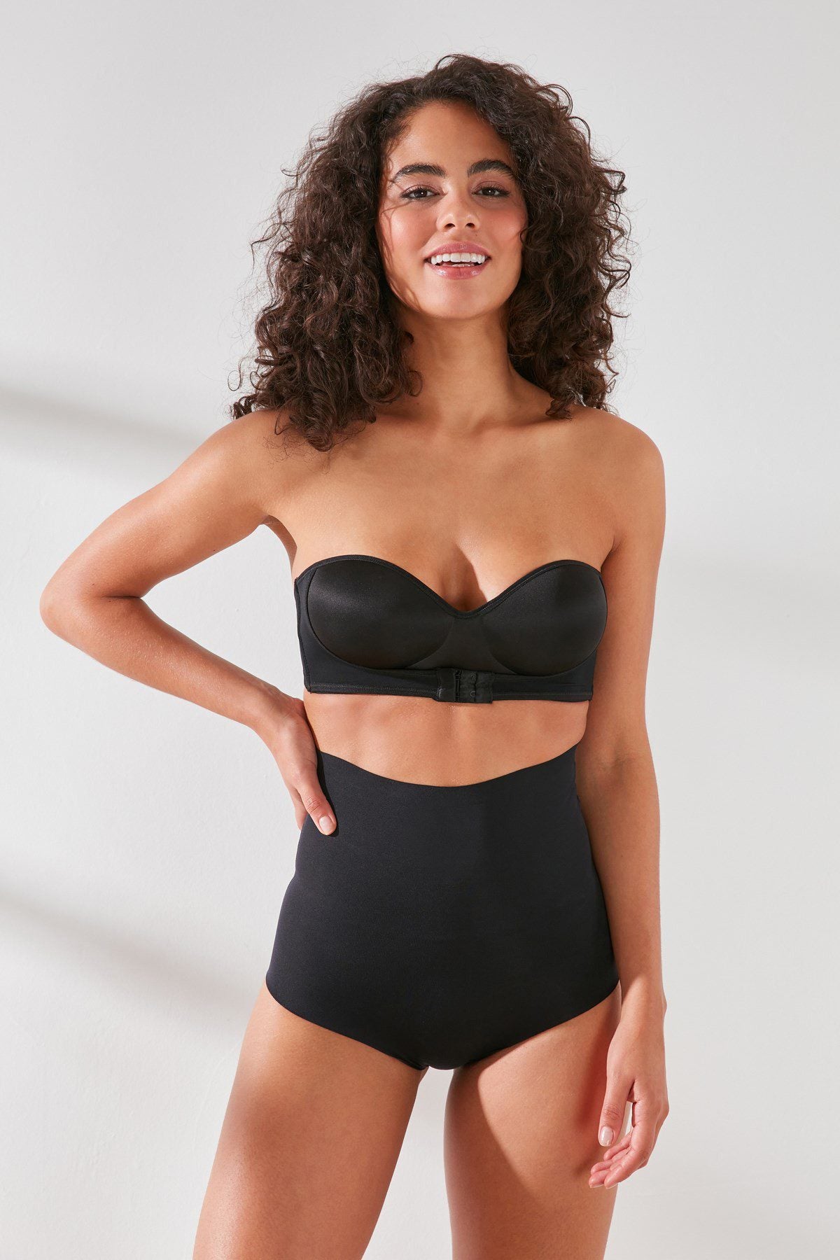 Damen High-Waisted Laser Cut Shapewear Slip