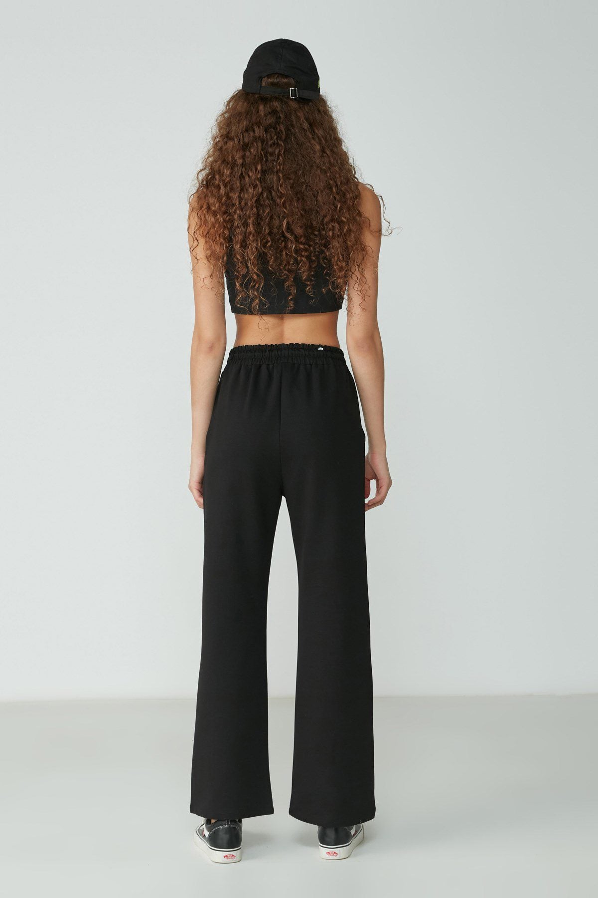 Deutsche Flare-Sweatpants