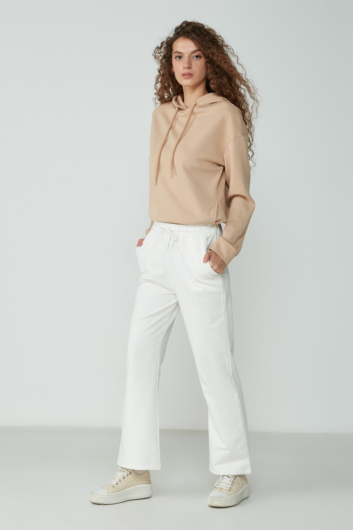 Deutsche Flare-Sweatpants