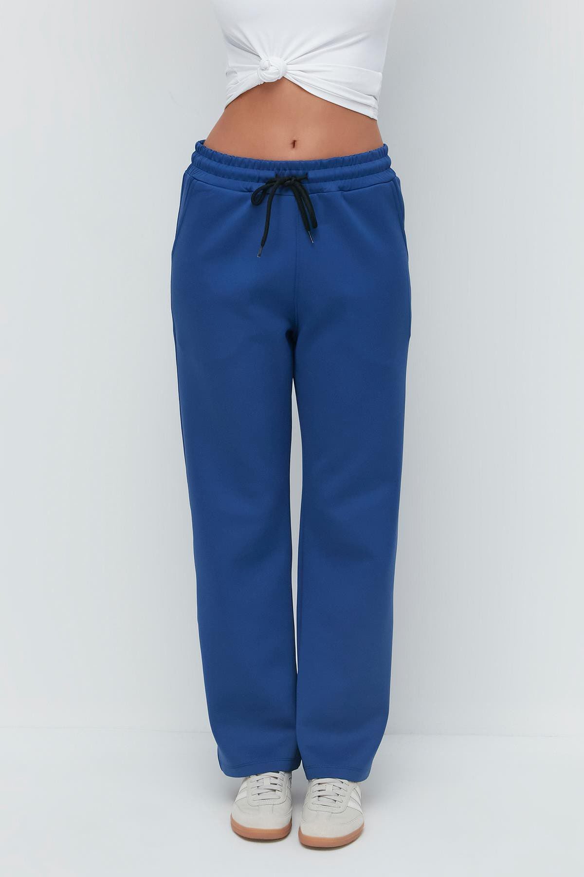 Deutsche Flare-Sweatpants