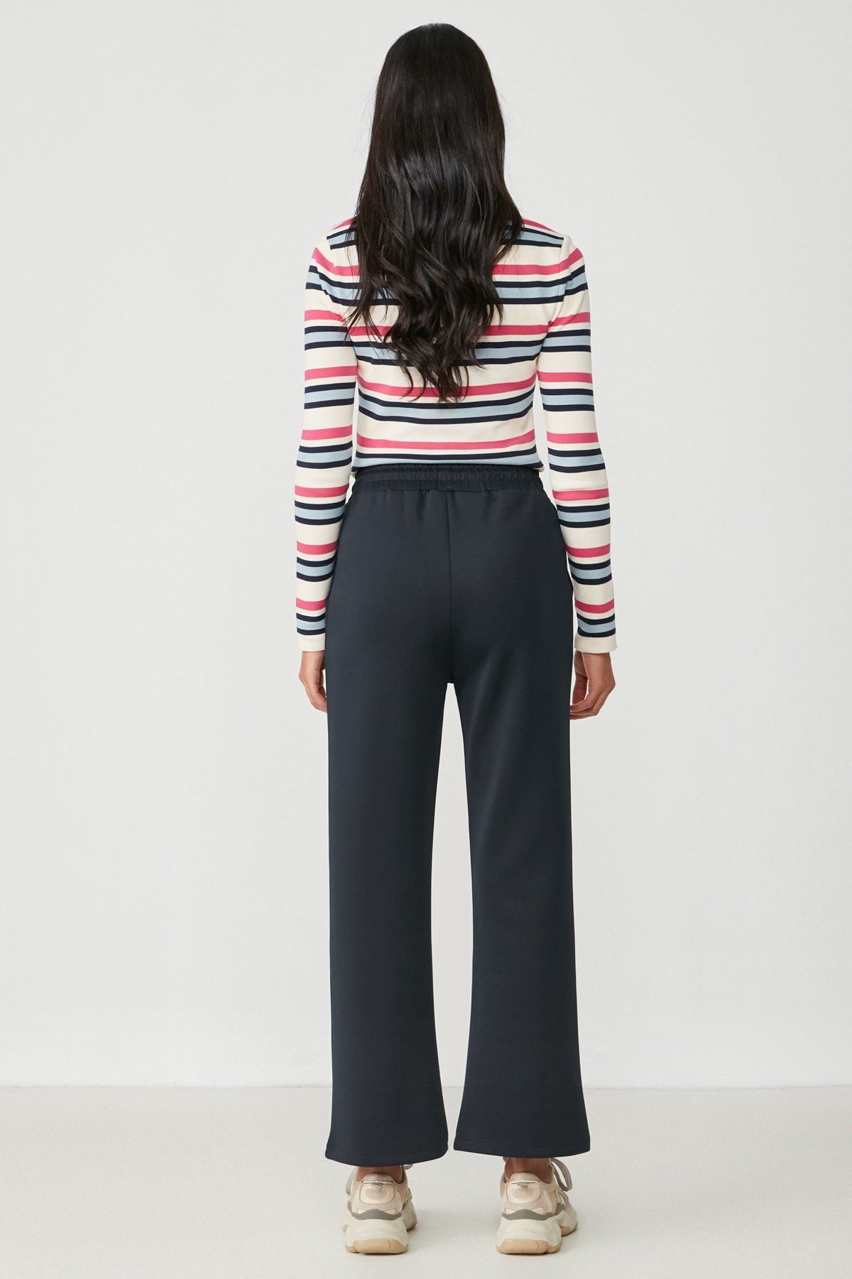 Deutsche Flare-Sweatpants