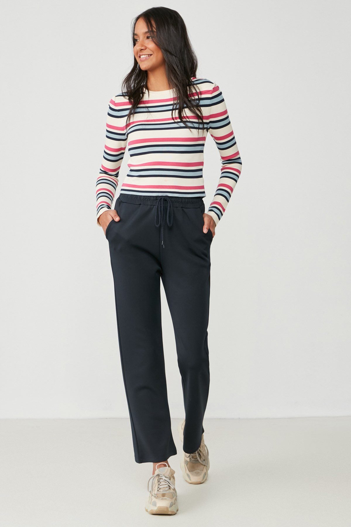 Deutsche Flare-Sweatpants