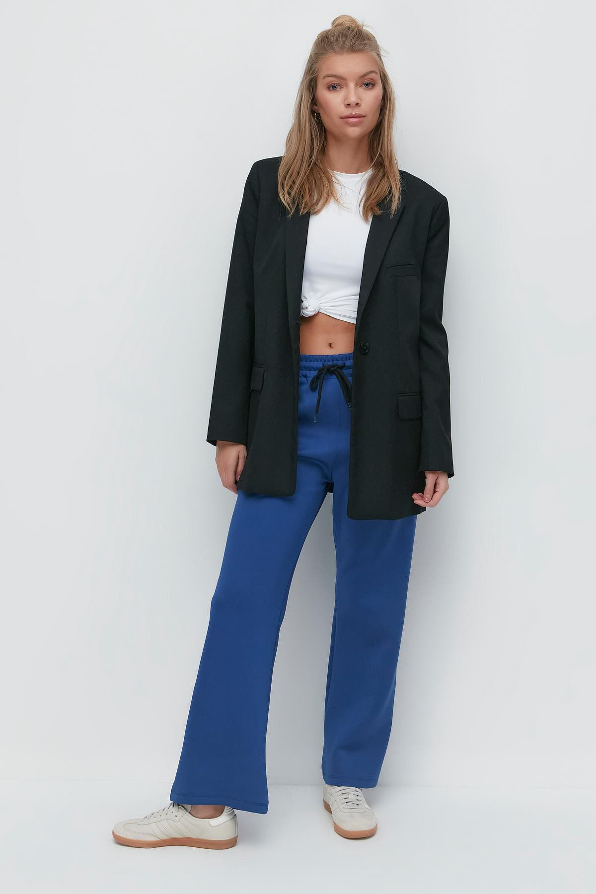 Deutsche Flare-Sweatpants