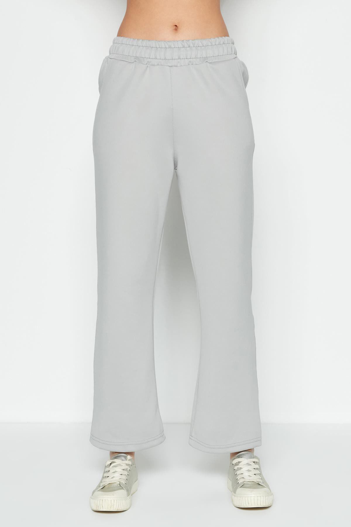 Deutsche Flare-Sweatpants