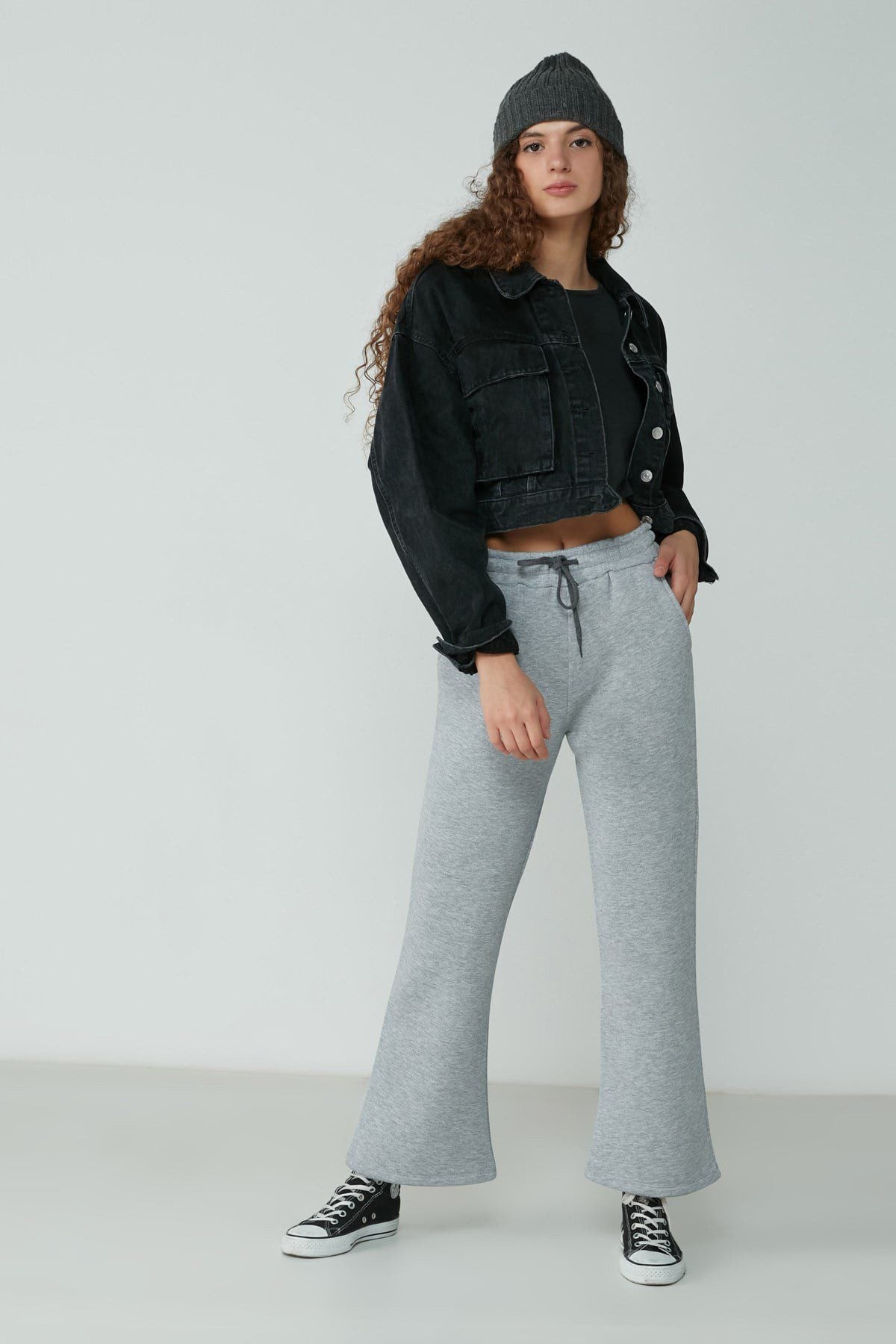 Deutsche Flare-Sweatpants