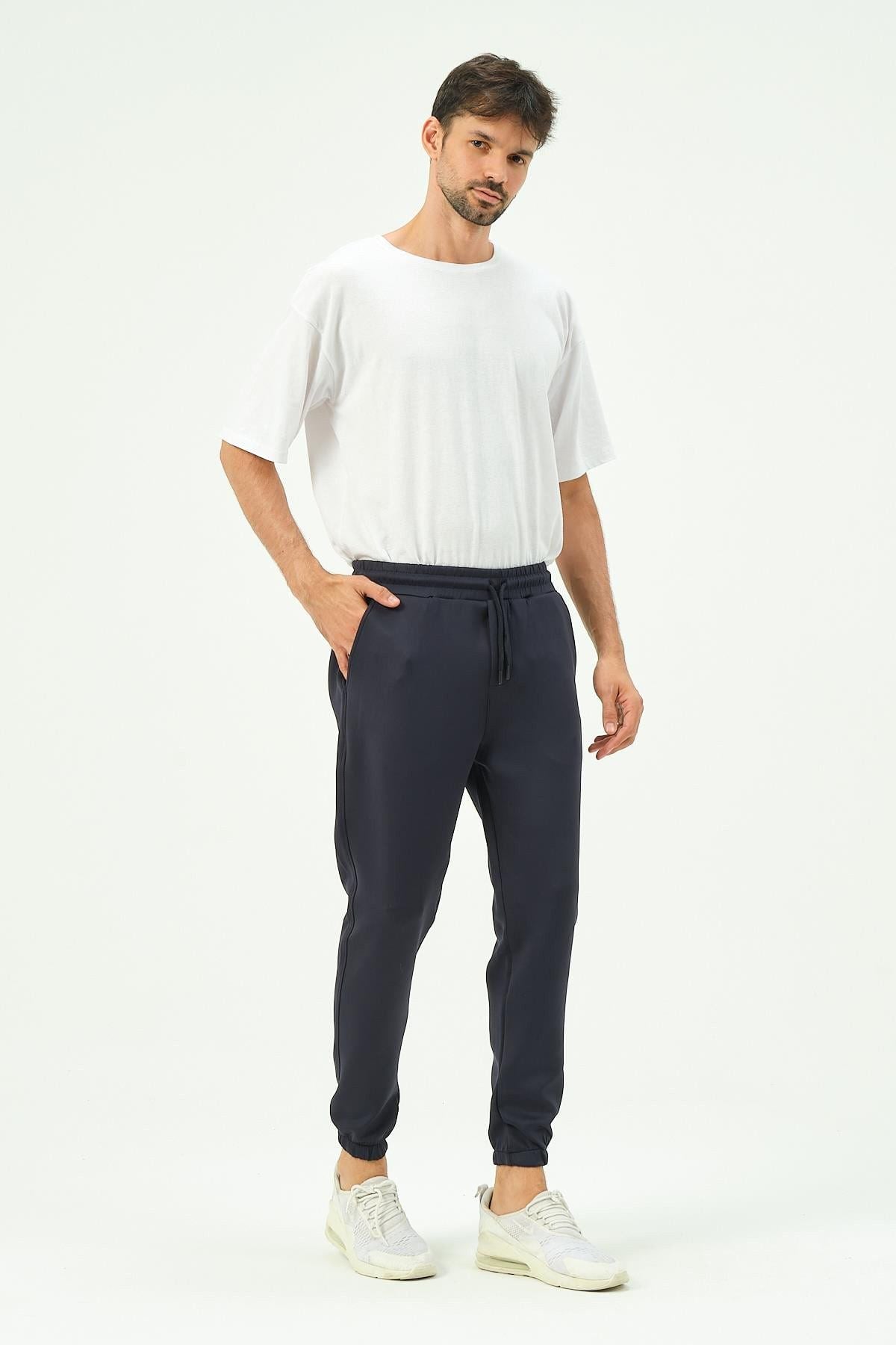 Herren Jogginghose mit elastischem Bund und Seitentasche