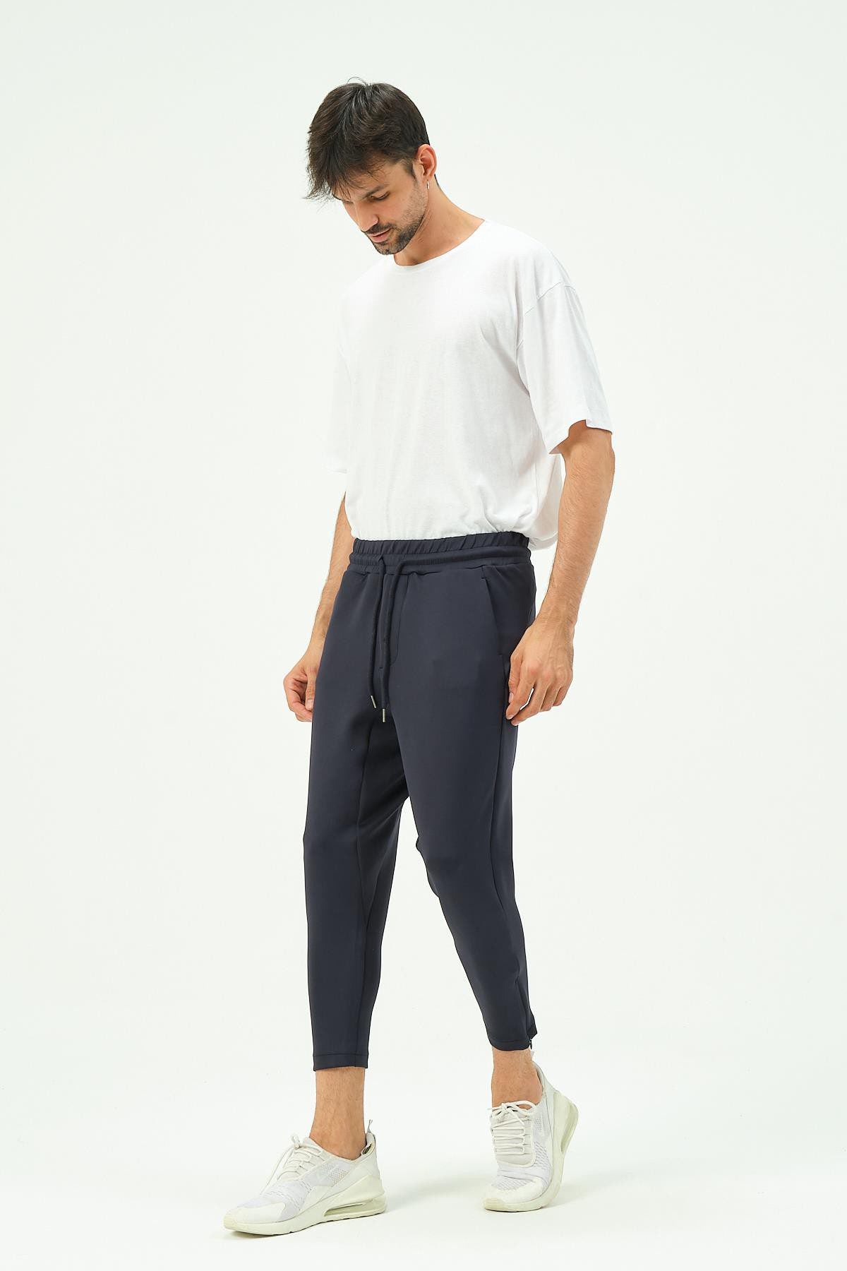 Herren Jogginghose mit Reißverschluss und Gesäßtaschen