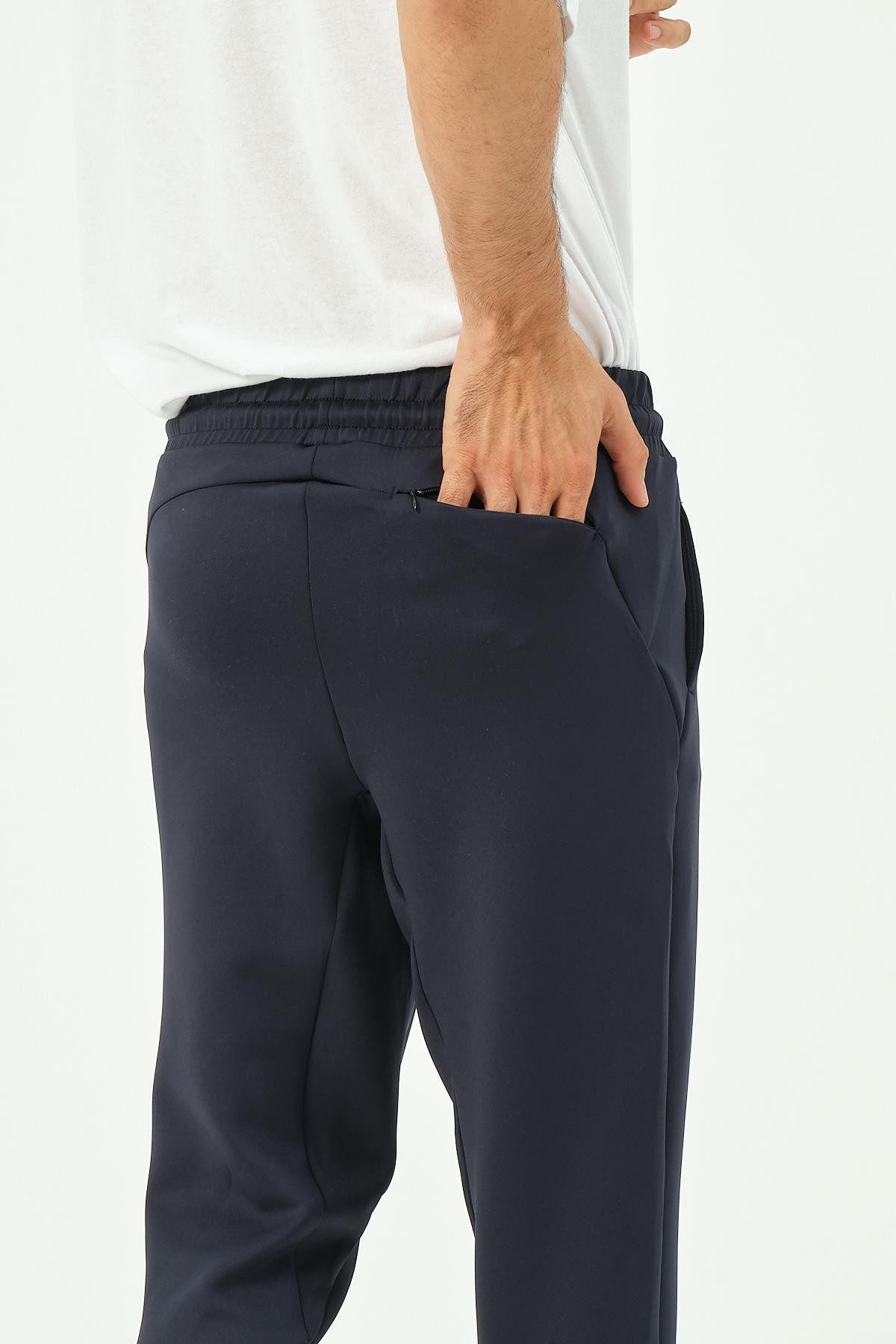 Herren Jogginghose mit Reißverschluss und Gesäßtaschen