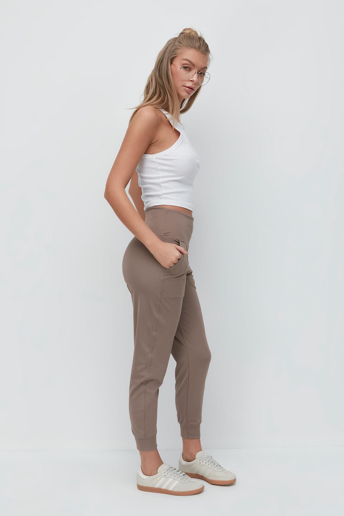 Hochtaillierte Jogger-Sweatpants mit Bündchen