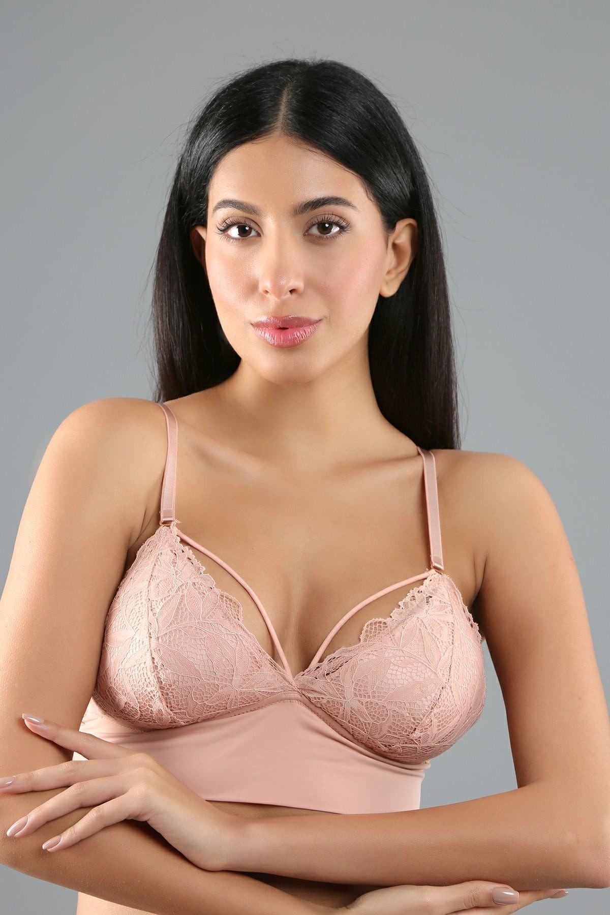 Schichtige Spitzen-Bralette