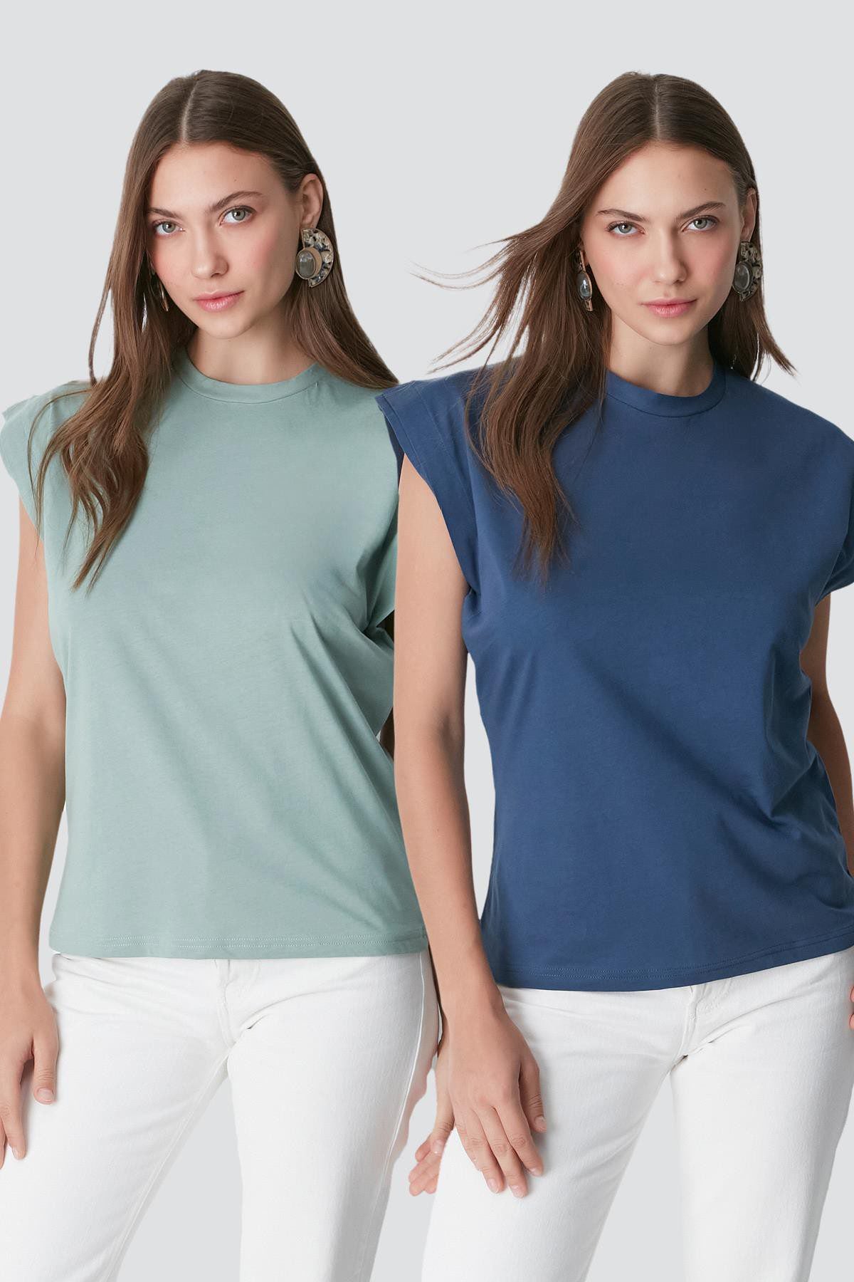 Kurzarm Basic T-Shirt mit Fahrradausschnitt - 2er Pack