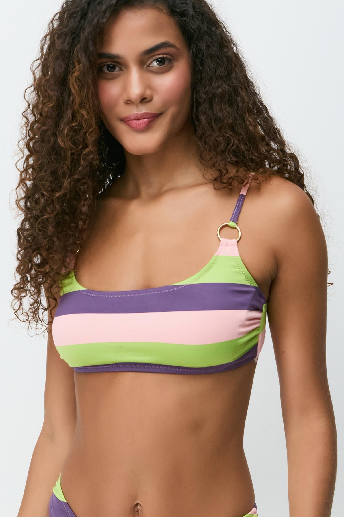 Strap-Bikini-Set