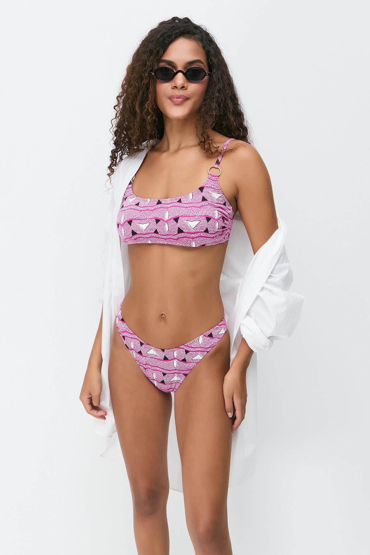 Strap-Bikini-Set