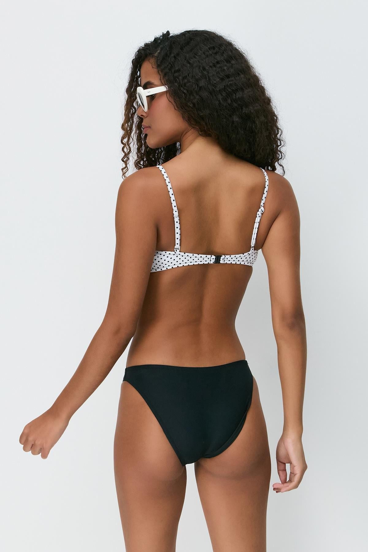 Trägerloses Bikini-Set