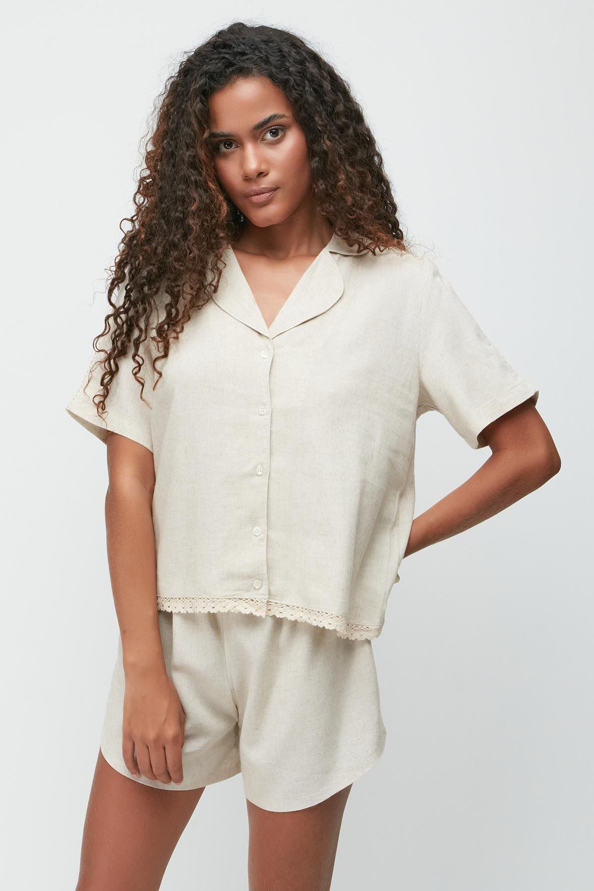 Kurzarm Spitzen Detail Shirt und Shorts Set