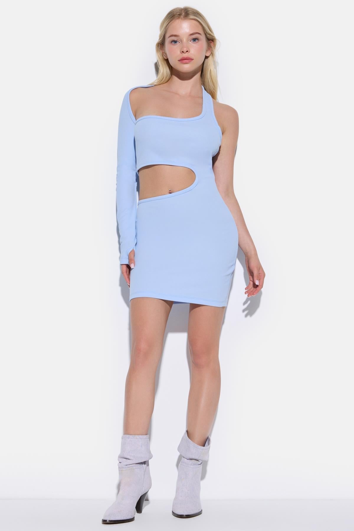 Tief ausgeschnittenes Minikleid