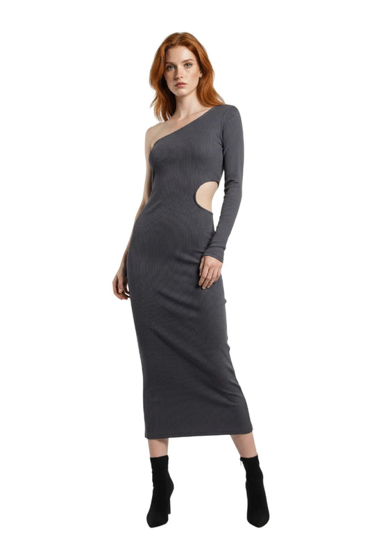 Langes Kleid mit einer Schulter