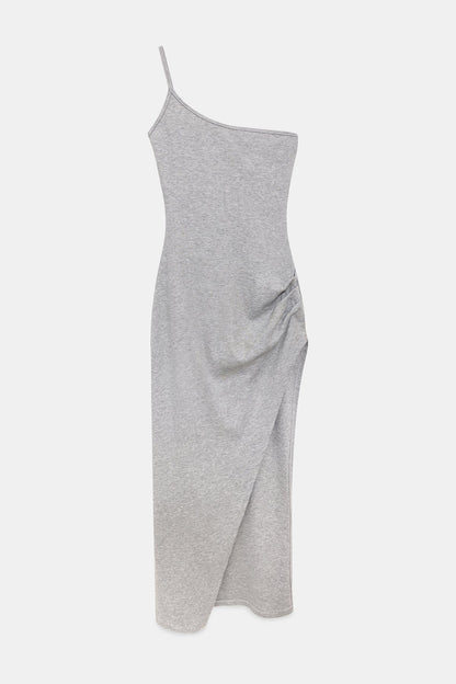 Maxikleid mit einem Träger und tiefem Schlitz