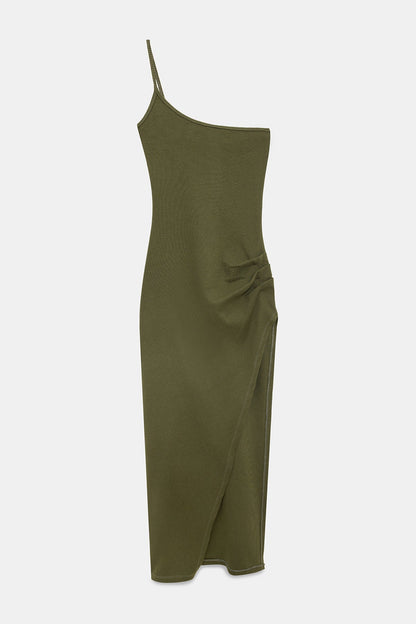 Maxikleid mit einem Träger und tiefem Schlitz