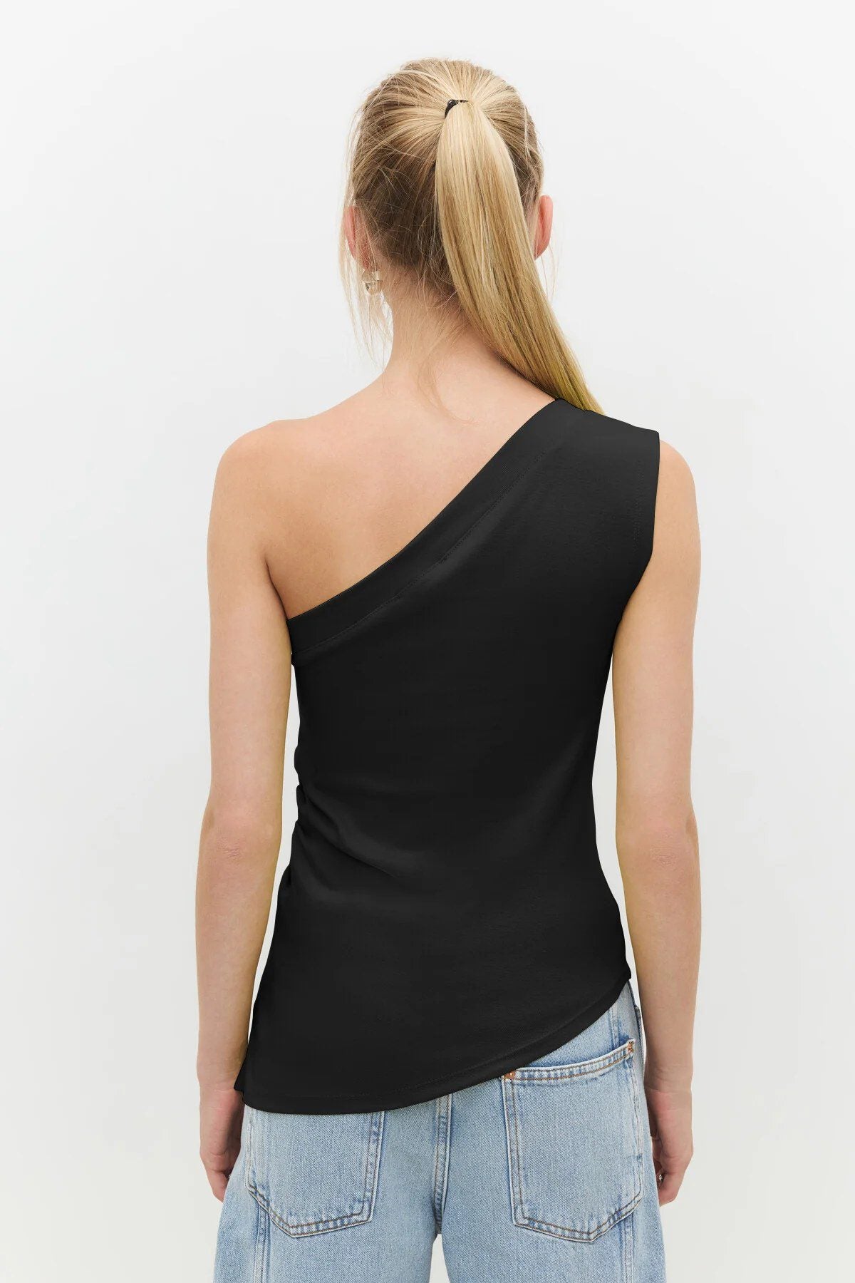 Ärmellose Bluse mit einer Schulter