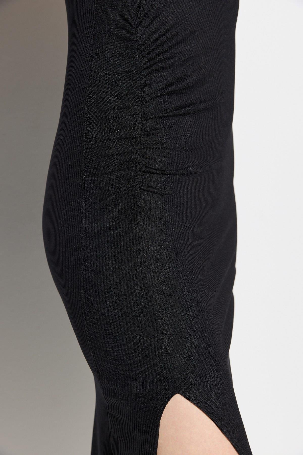 Midikleid mit einem Träger