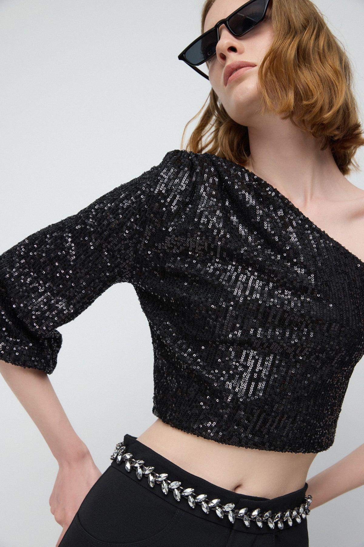 Ein-Schulter-Bluse