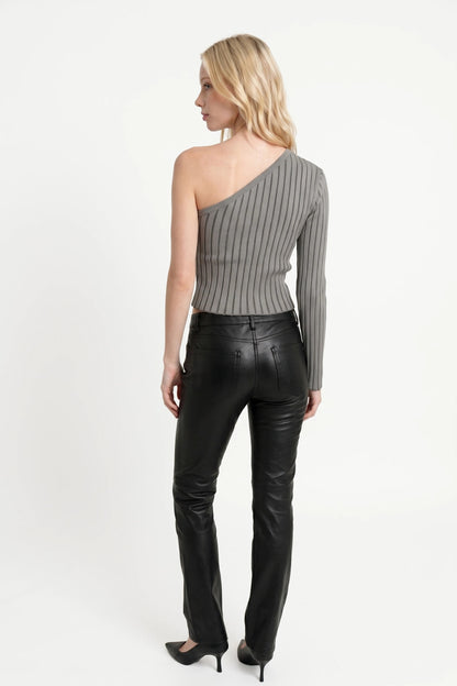 Ein-Schulter Enges Crop Stricktop