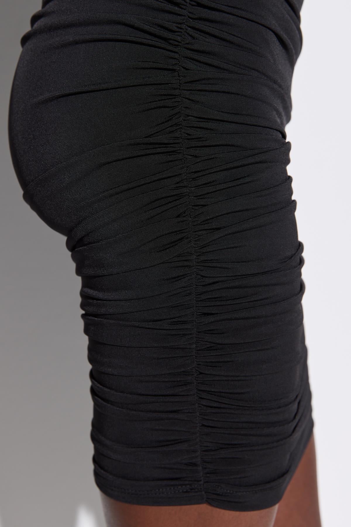 Gerafftes Minikleid