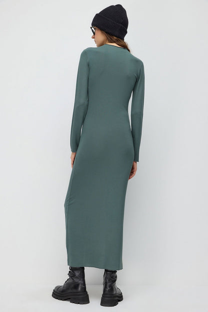 Midikleid mit Schlitz