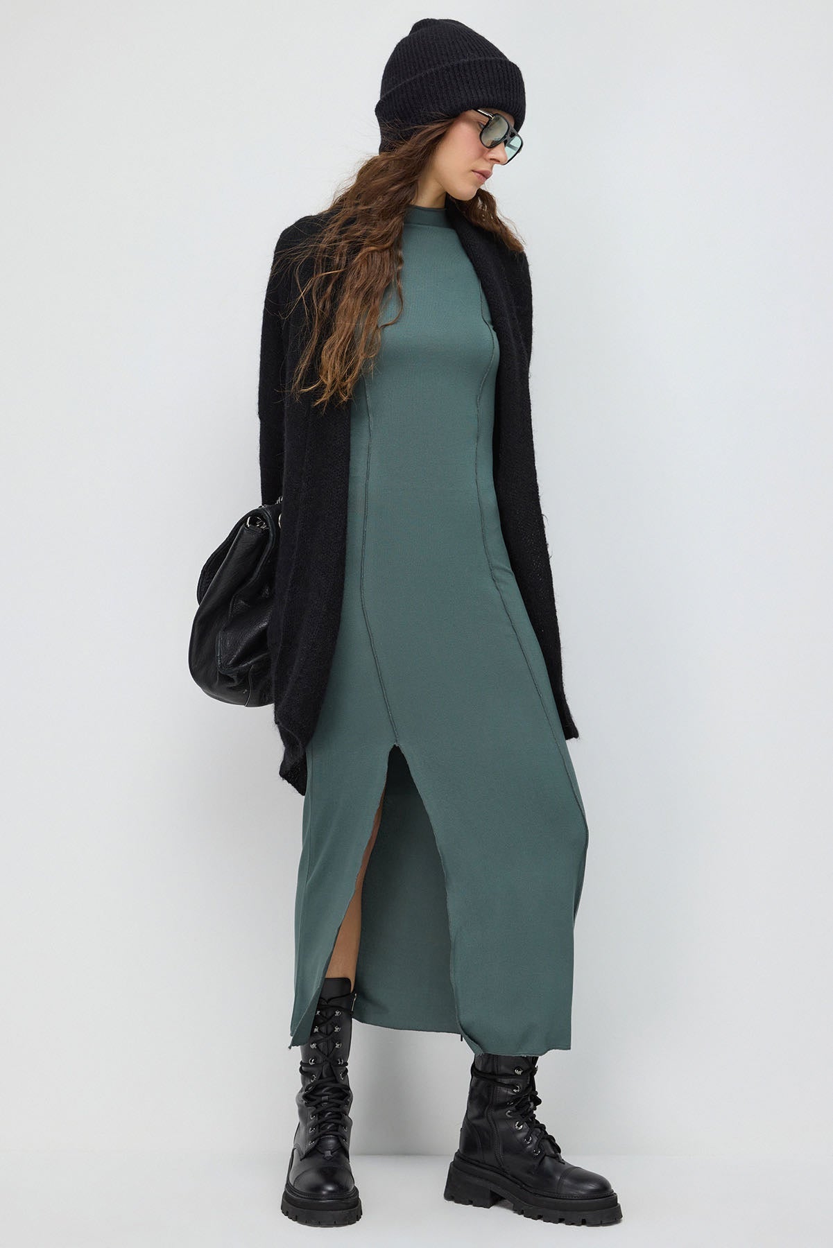Midikleid mit Schlitz