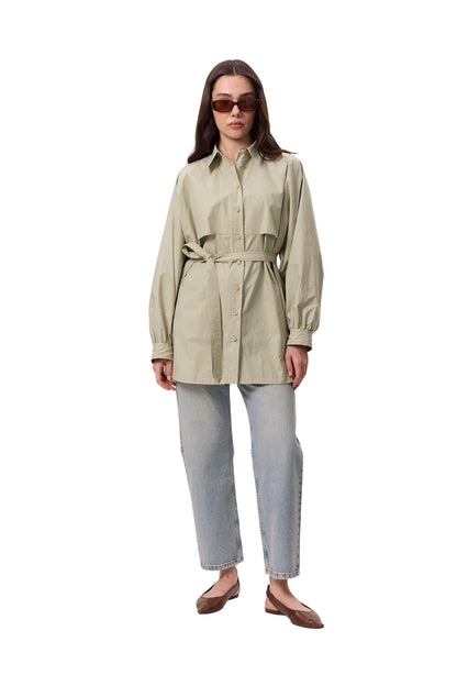 Schwarzes Trench-Design-Hemd