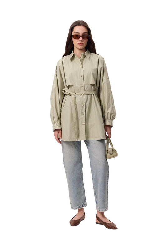 Schwarzes Trench-Design-Hemd