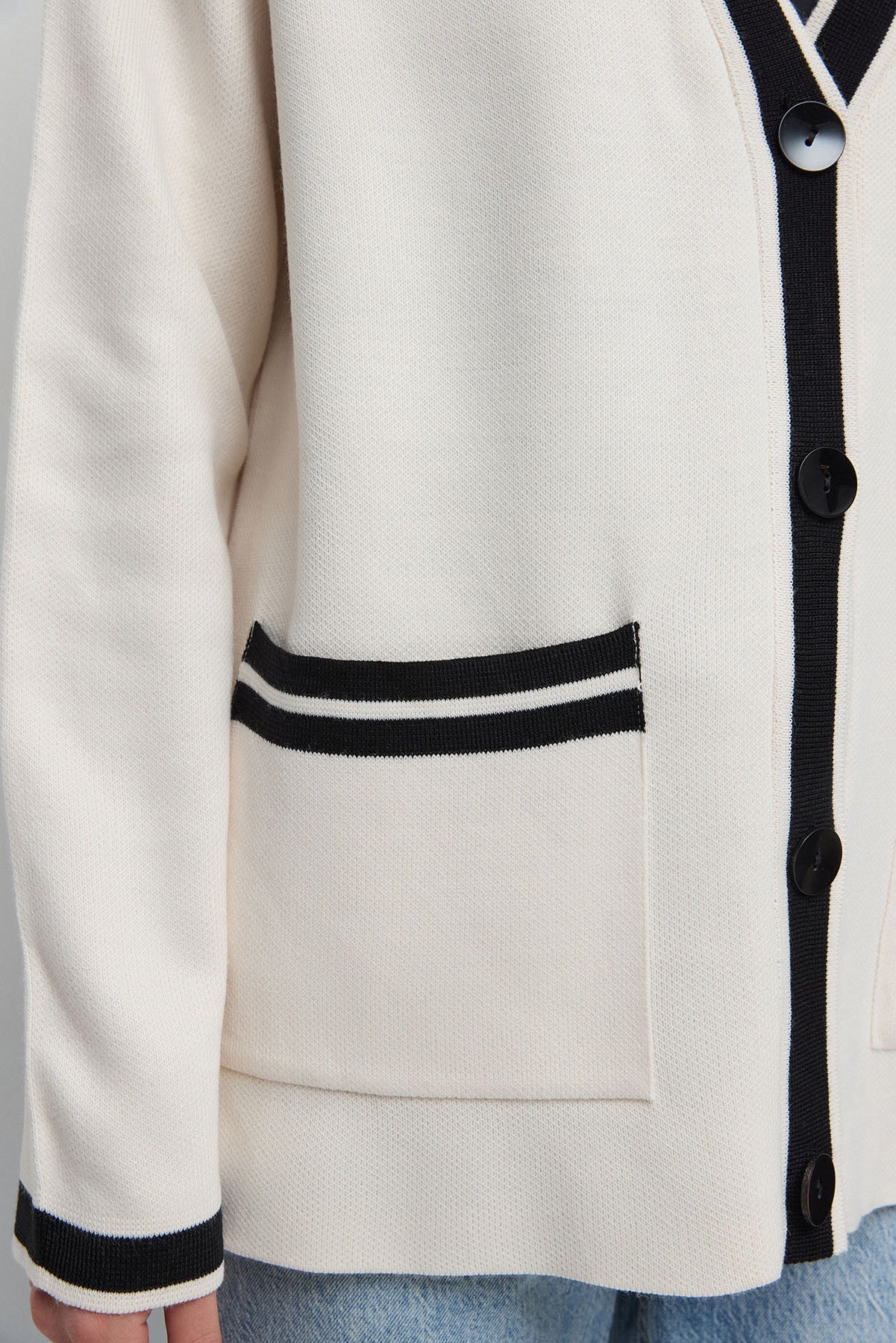 Strickjacke mit Taschen