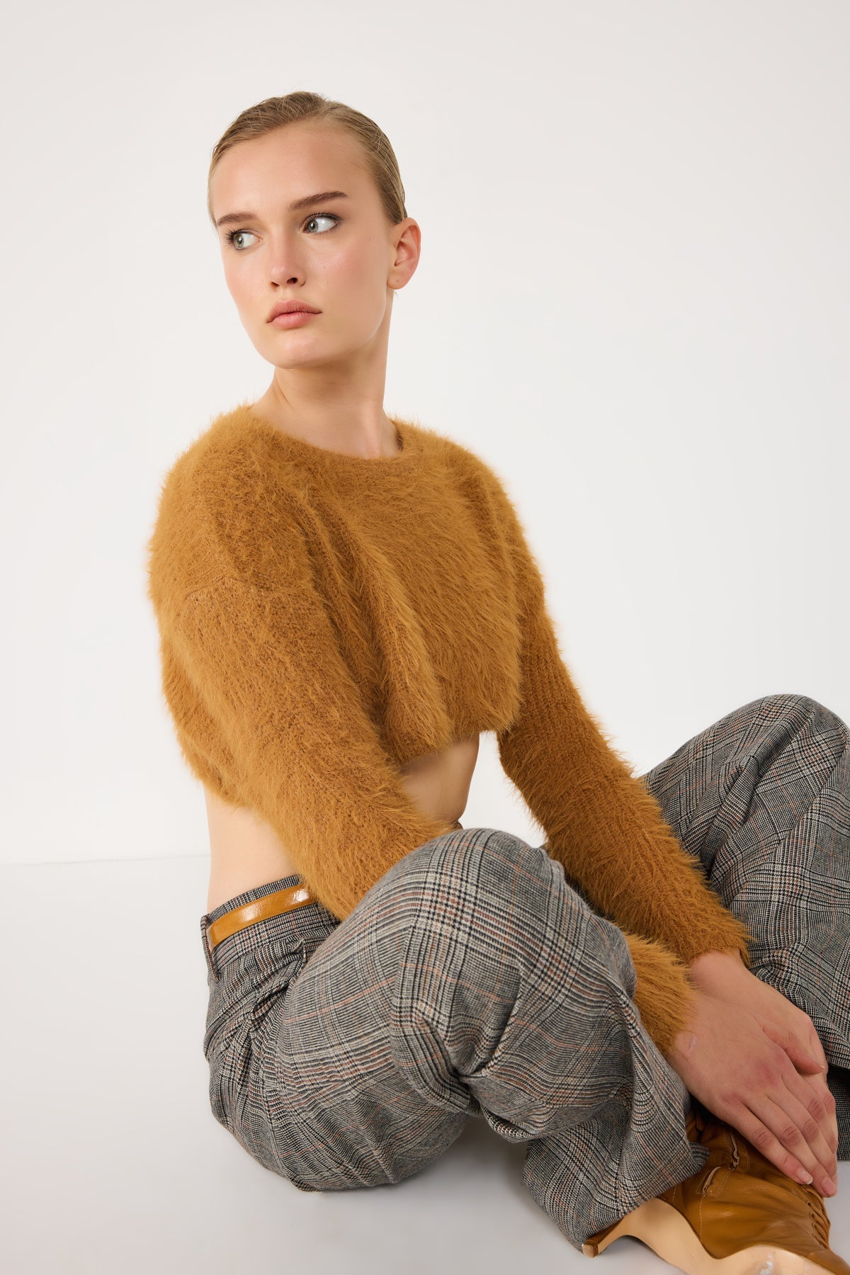 Crop-Pullover mit Rundhalsausschnitt