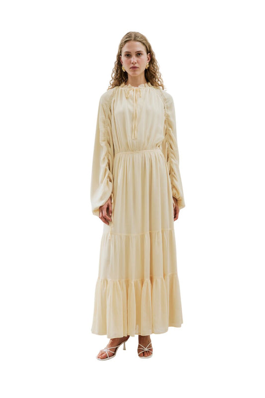 LANGES, GERÜSCHTES CHIFFONKLEID, SAGE DESIGN