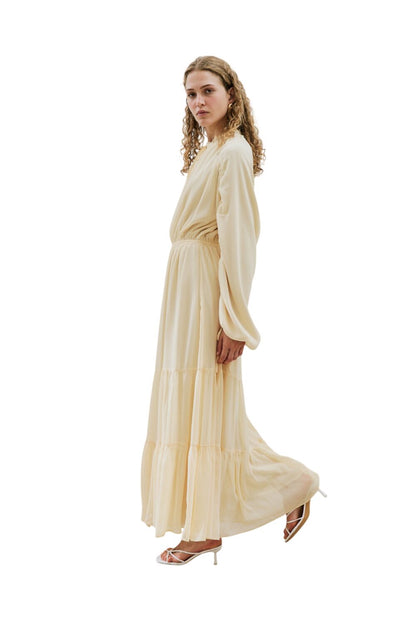 LANGES, GERÜSCHTES CHIFFONKLEID, SAGE DESIGN