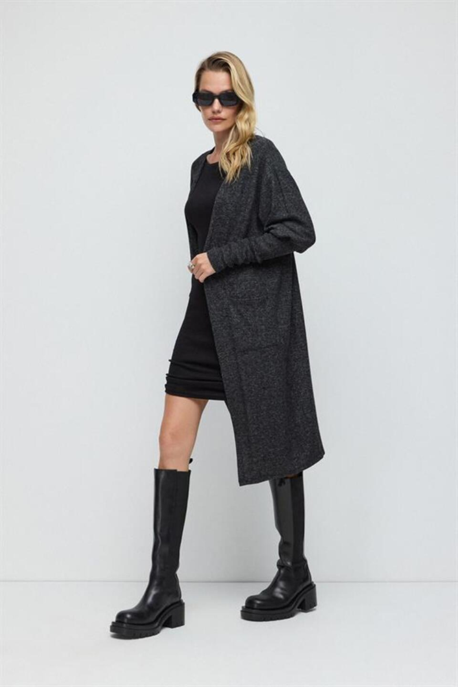 Langer Strickcardigan mit Taschen