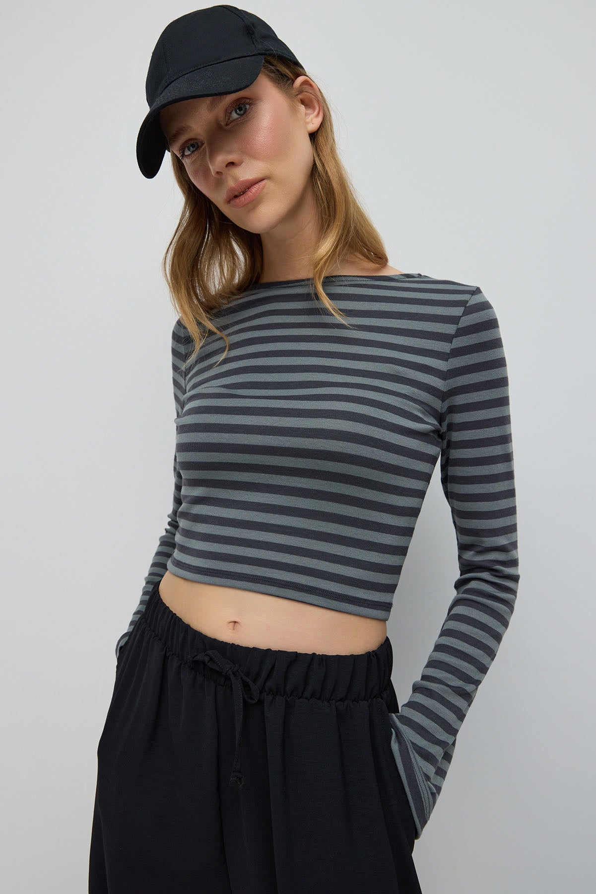 Langärmeliges, gestreiftes Basic-T-Shirt