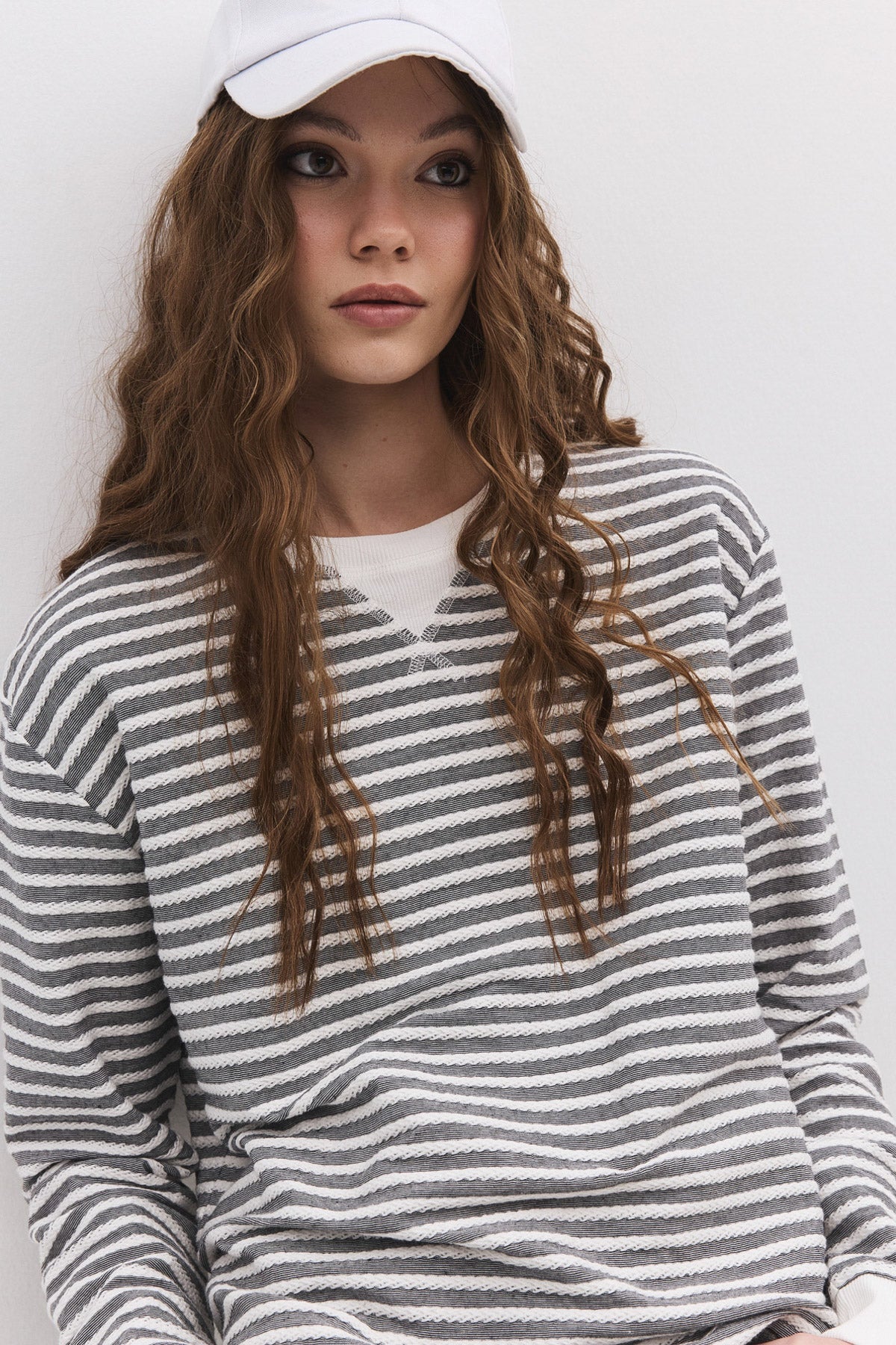 Langärmeliges gestreiftes Sweatshirt