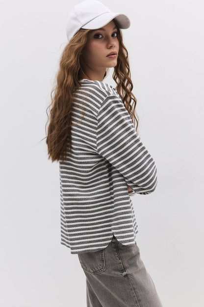 Langärmeliges gestreiftes Sweatshirt