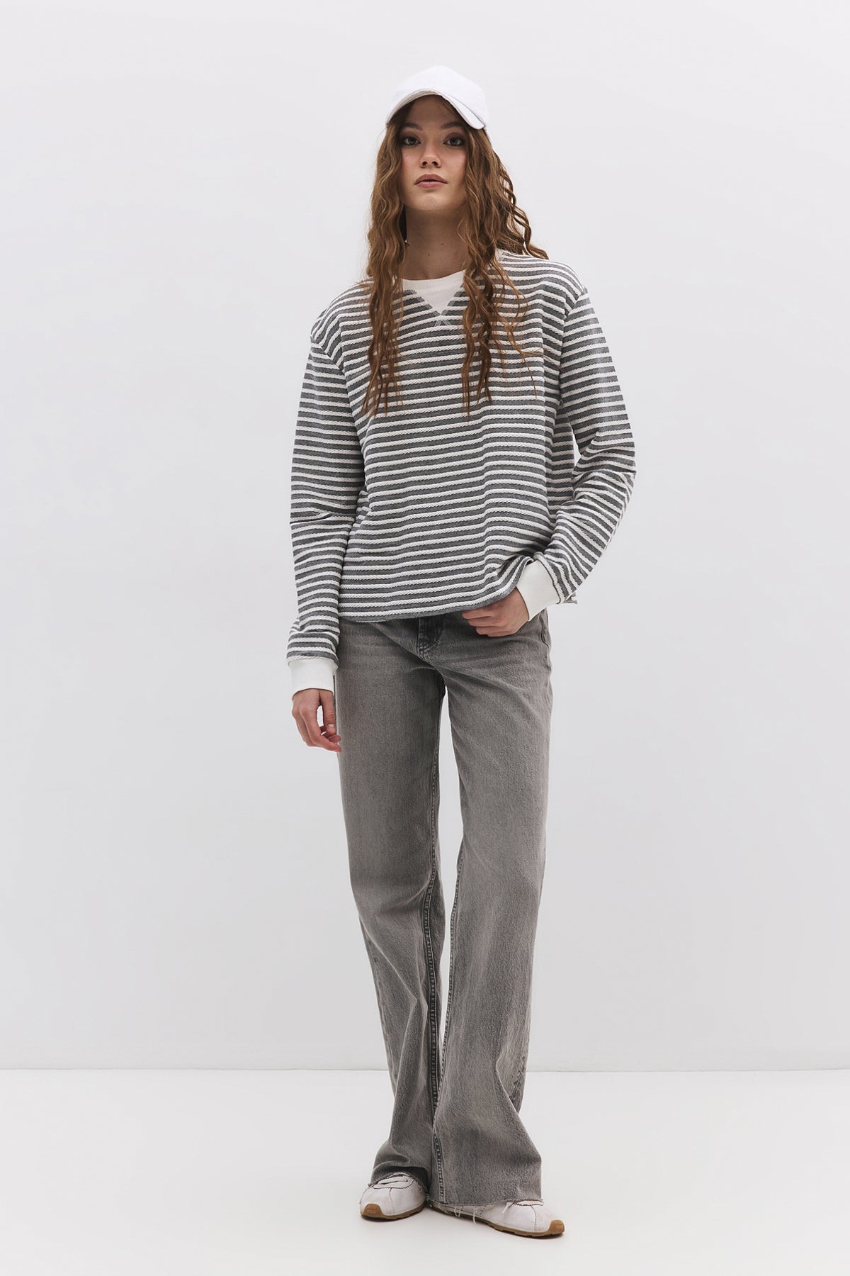 Langärmeliges gestreiftes Sweatshirt