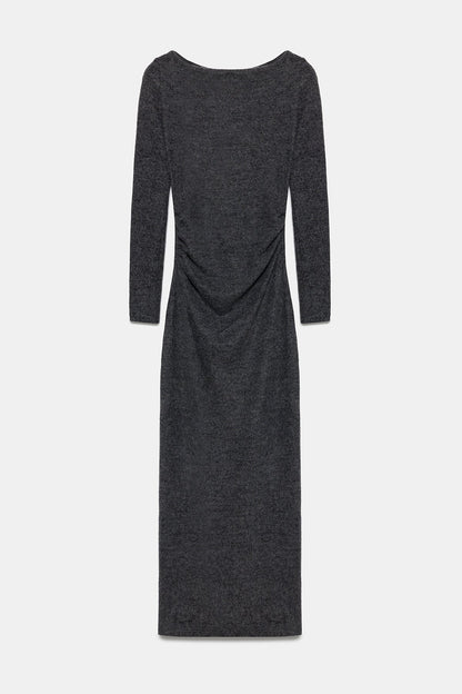 Langärmeliges, schlichtes Midikleid
