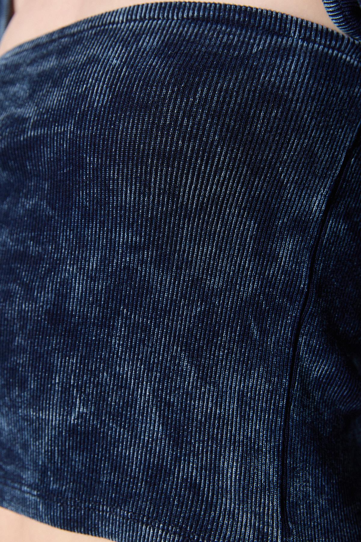 Langärmelige Crop-Bluse