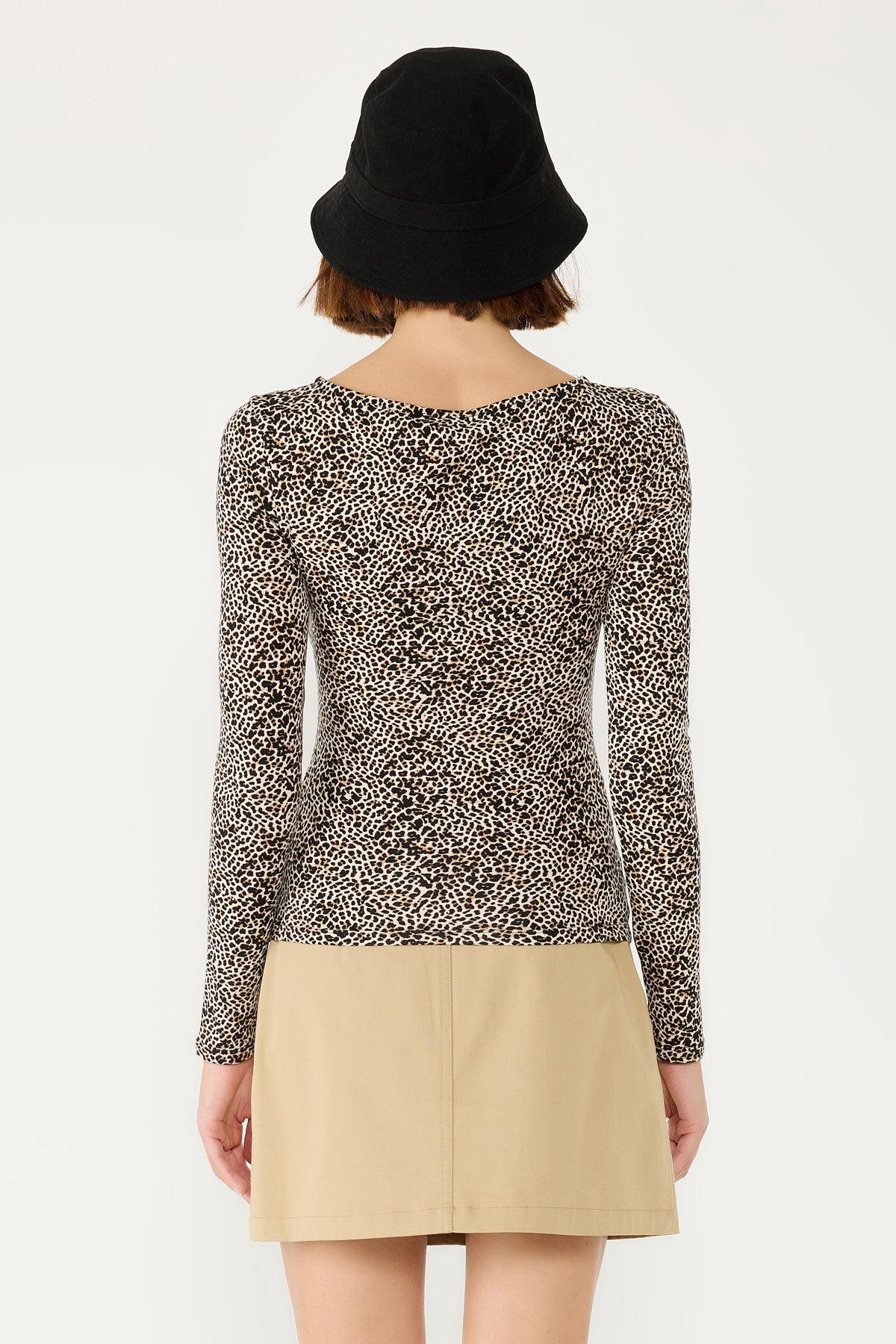 Langärmelige Bluse mit Leopardenmuster