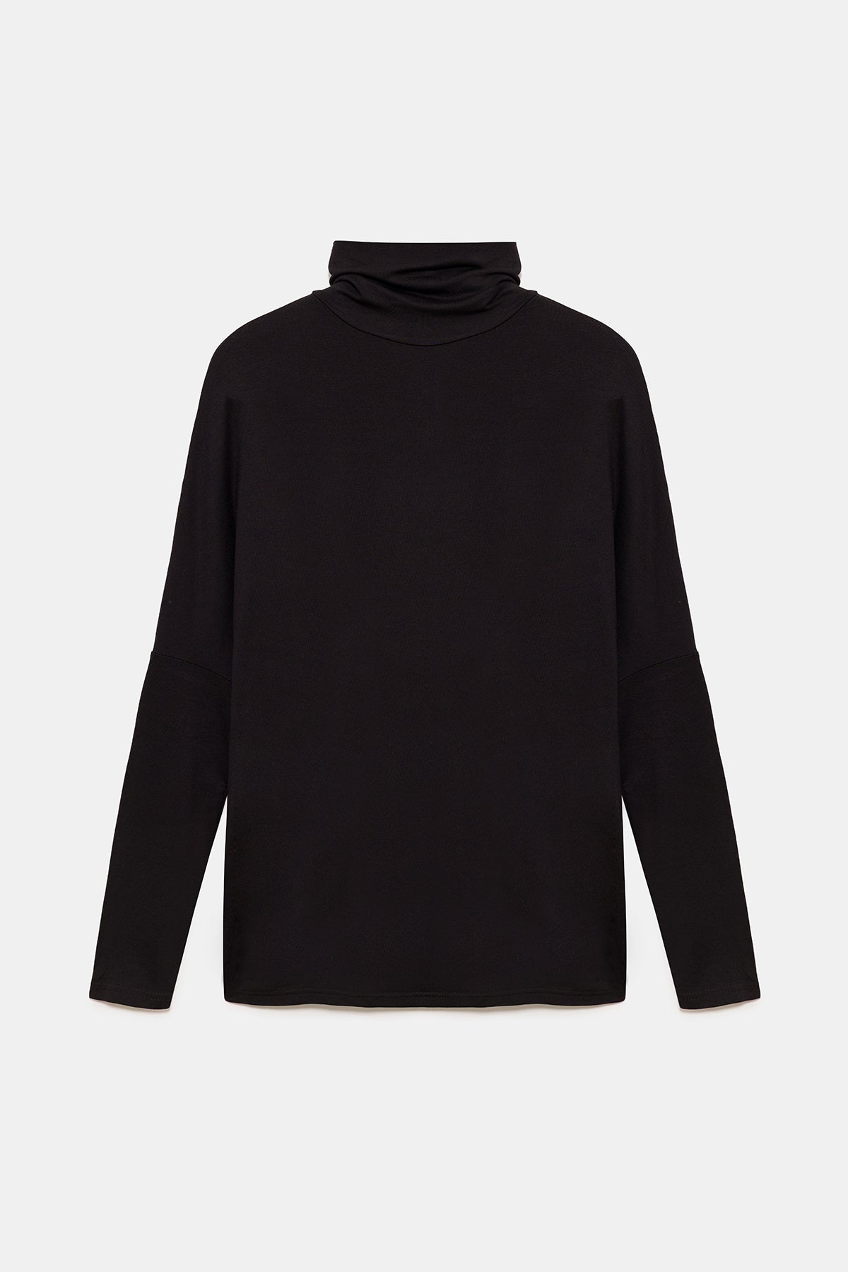 Langärmelige, kurze Rollkragenbluse