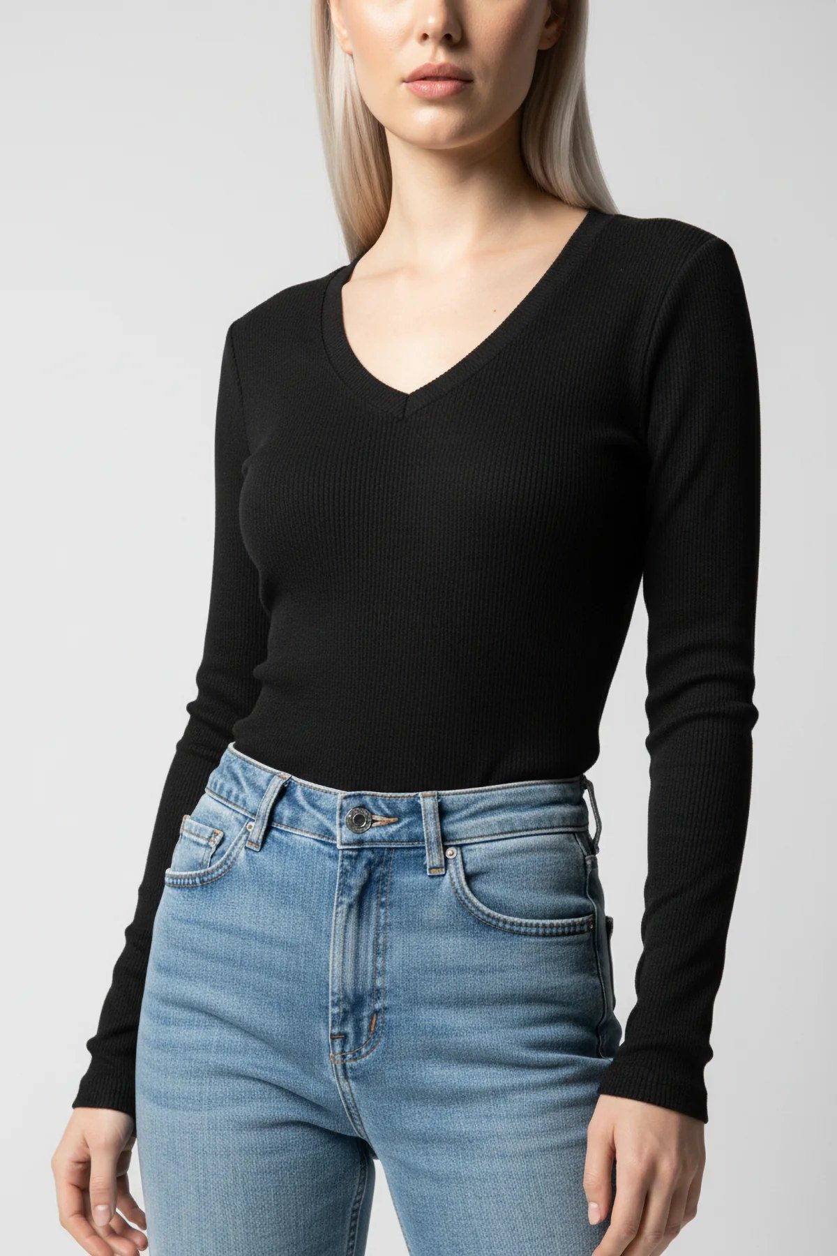 Basic-T-Shirt mit V-Ausschnitt und kurzen Ärmeln