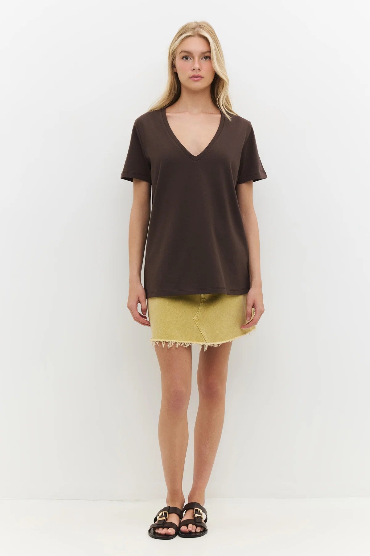 Basic-T-Shirt mit V-Ausschnitt