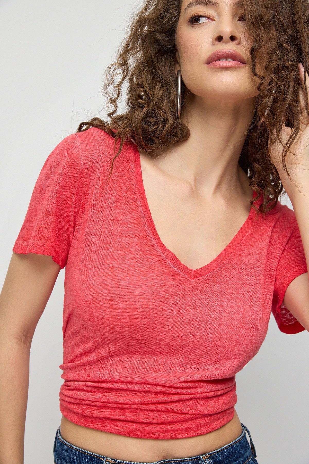 T-Shirt mit V-Ausschnitt