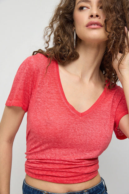 T-Shirt mit V-Ausschnitt
